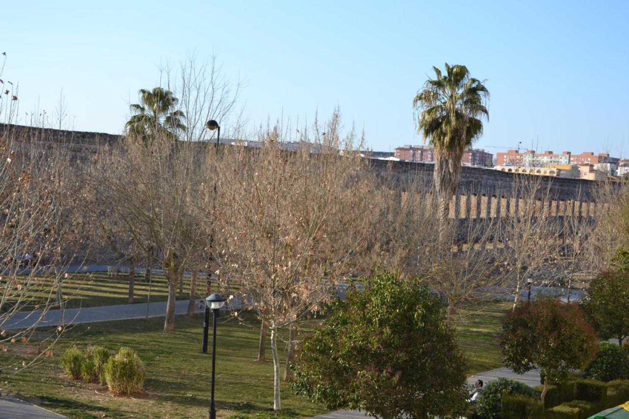 Apartamento Acueducto, tres dormitorios y parking gratis Mérida Exterior foto